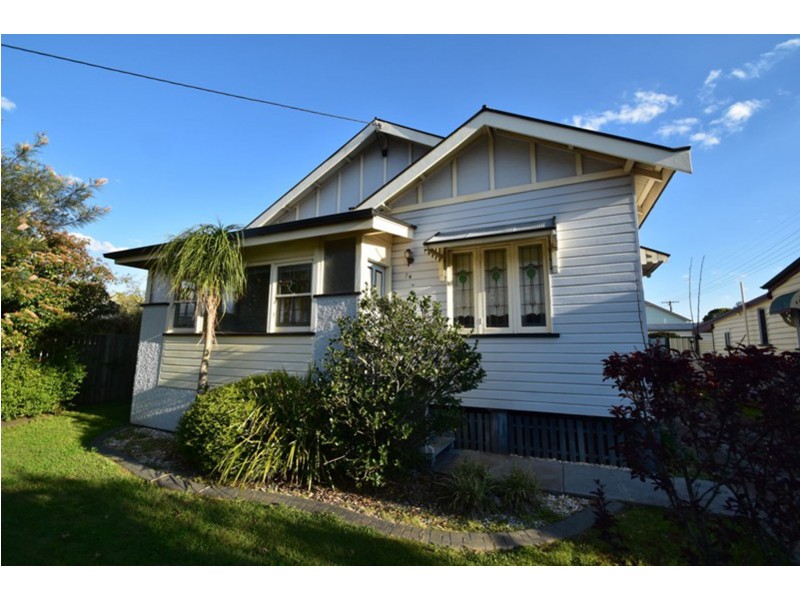 74 Taylor Street, Newtown QLD 4350