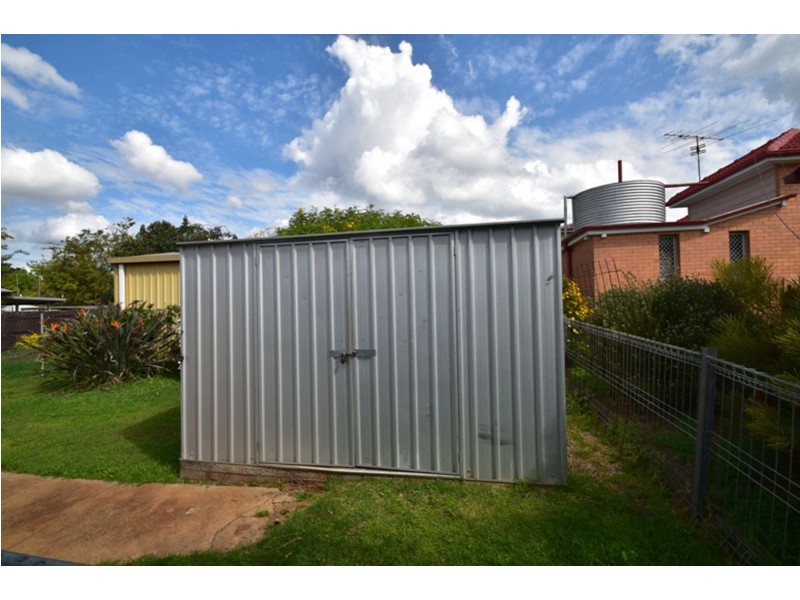 4 Underwood Crescent, Harristown QLD 4350