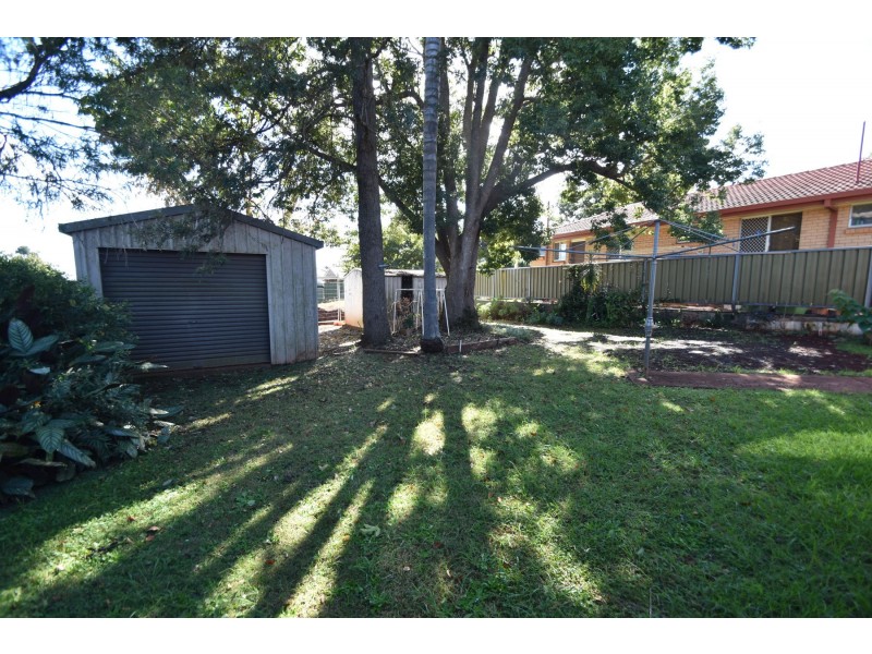 1B Atkinson Street, South Toowoomba QLD 4350