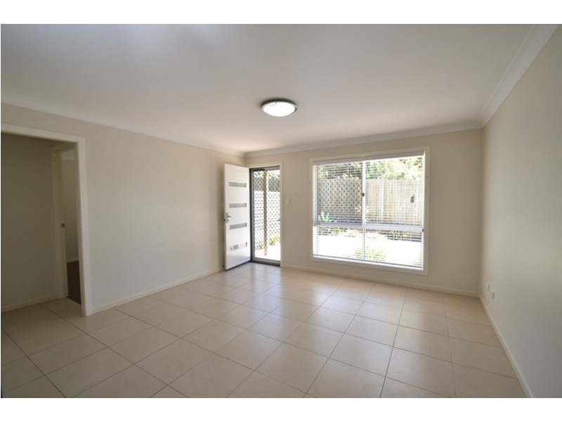 2/15a Searle Street, South Toowoomba QLD 4350