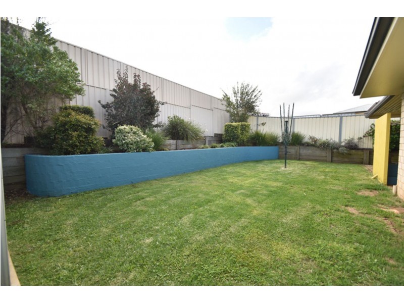 19 Watervale Street, Wilsonton Heights QLD 4350