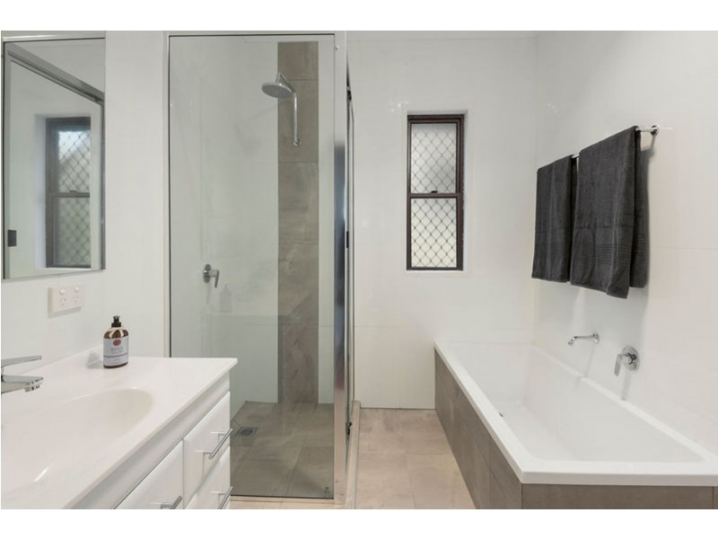 3 Bristol Street, Newtown QLD 4350