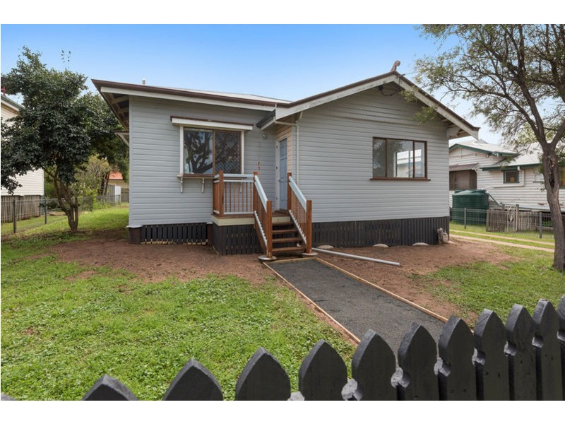 3 Bristol Street, Newtown QLD 4350
