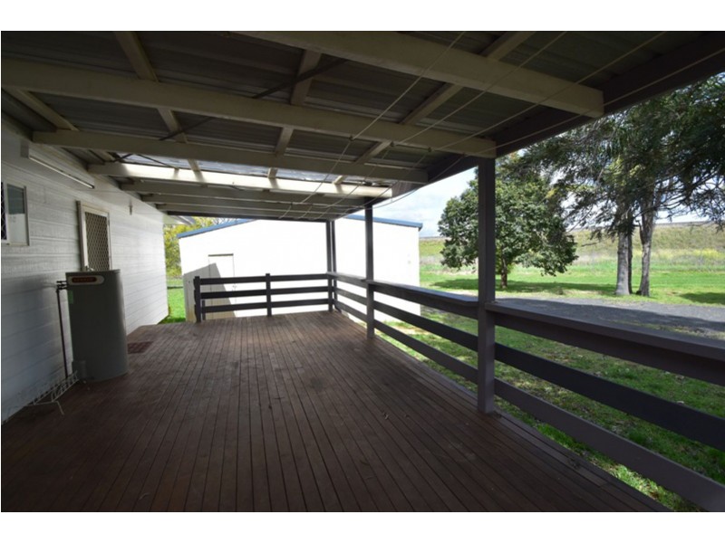 30 Balfour Street, Wyreema QLD 4352