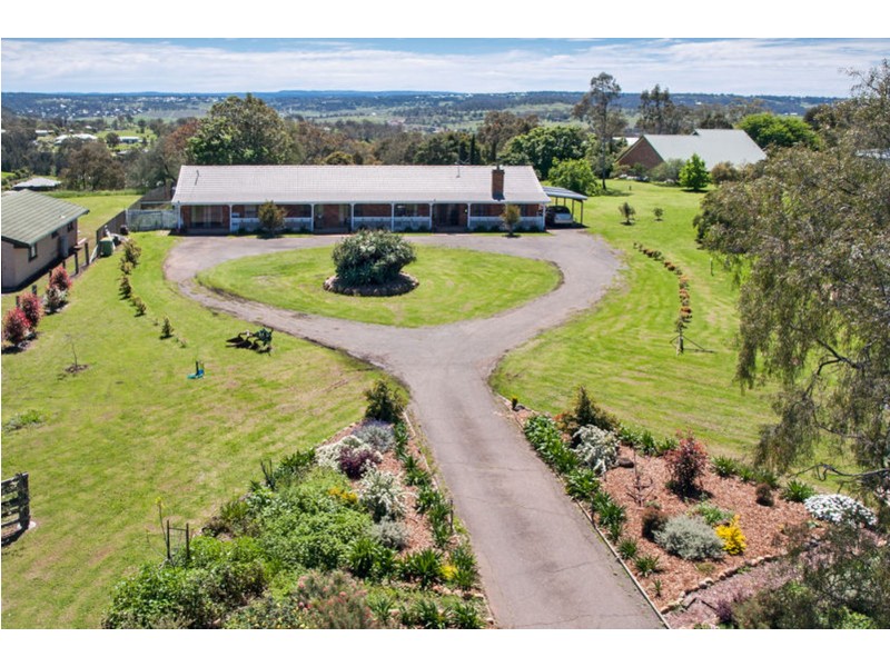 597 Bridge Street, Cotswold Hills QLD 4350