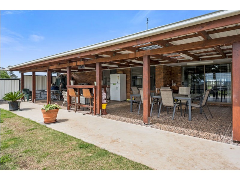 597 Bridge Street, Cotswold Hills QLD 4350