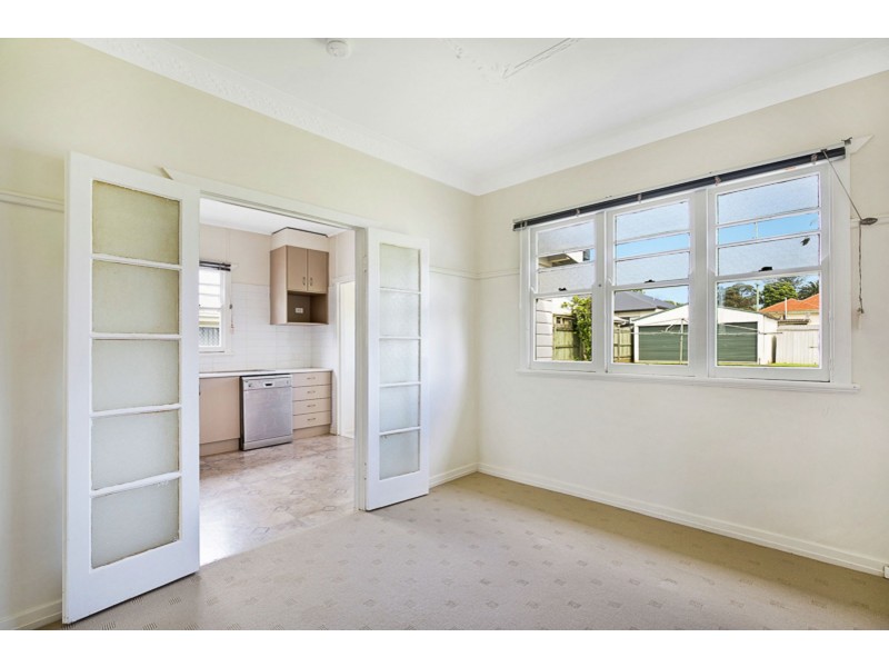 4 Beirne Street, South Toowoomba QLD 4350