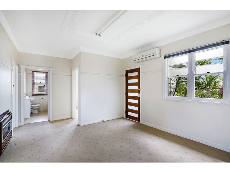 4 Beirne Street, South Toowoomba QLD 4350