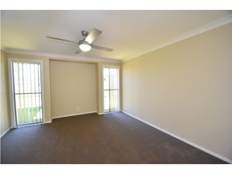 6 Argus Court, Middle Ridge QLD 4350