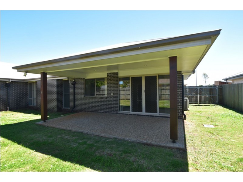 6 Argus Court, Middle Ridge QLD 4350