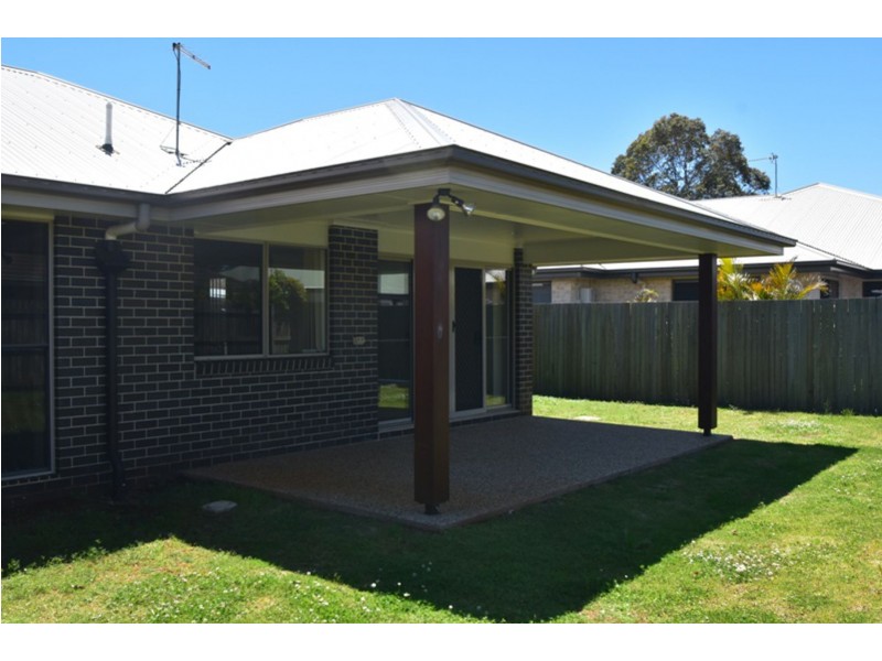 6 Argus Court, Middle Ridge QLD 4350