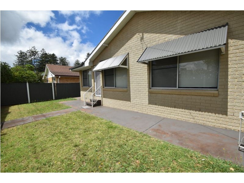1/70 Hursley Road, Newtown QLD 4350