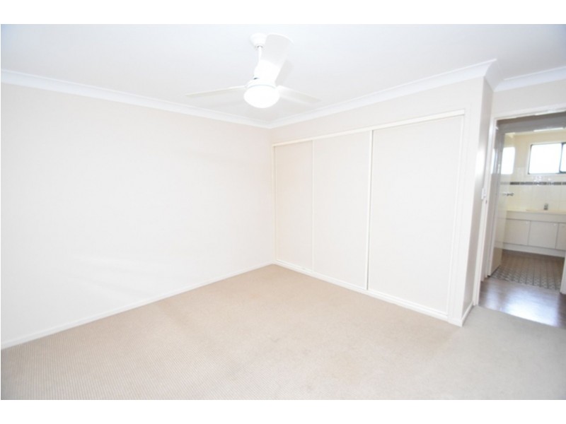 1/70 Hursley Road, Newtown QLD 4350