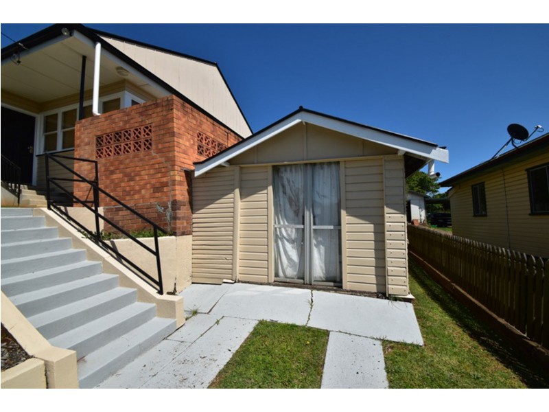 25a West Street, Newtown QLD 4350