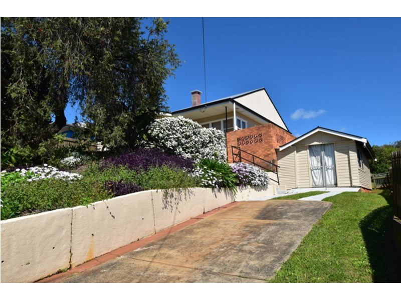 25a West Street, Newtown QLD 4350