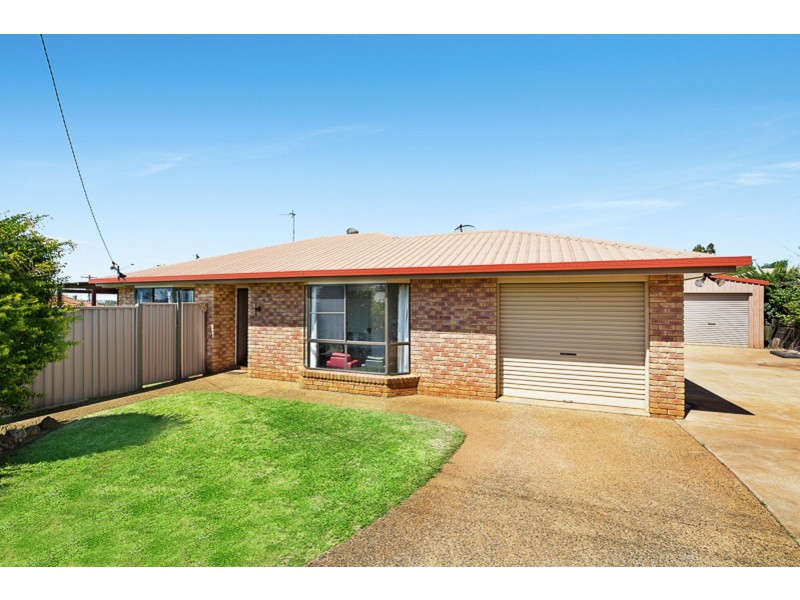 5 Renmano Court, Wilsonton Heights QLD 4350