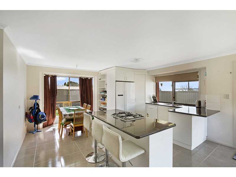 5 Renmano Court, Wilsonton Heights QLD 4350