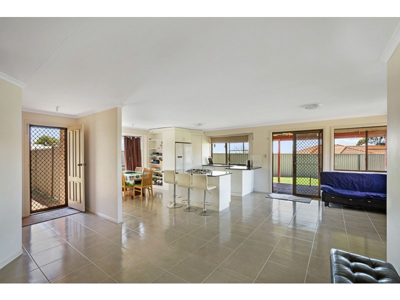 5 Renmano Court, Wilsonton Heights QLD 4350