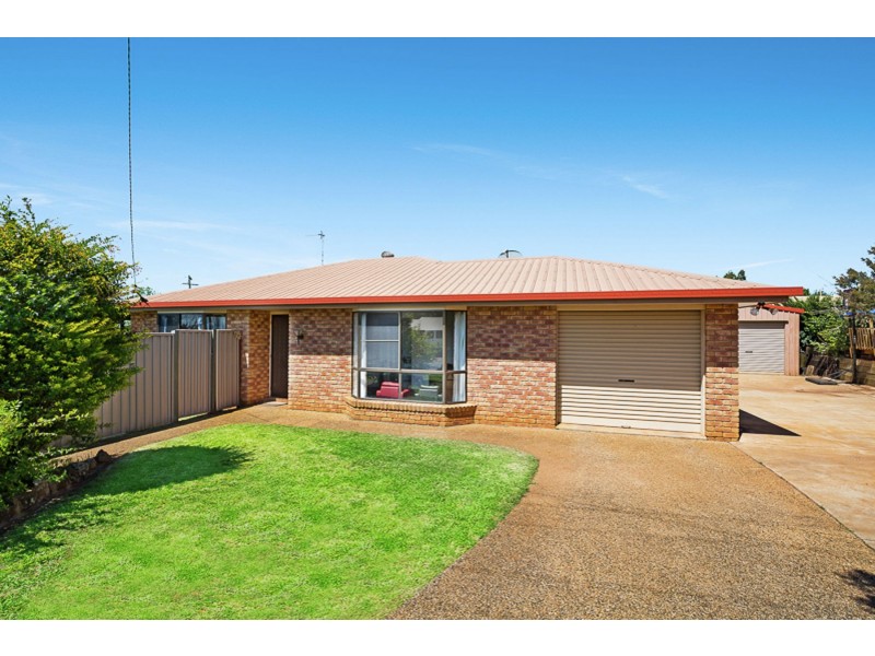 5 Renmano Court, Wilsonton Heights QLD 4350