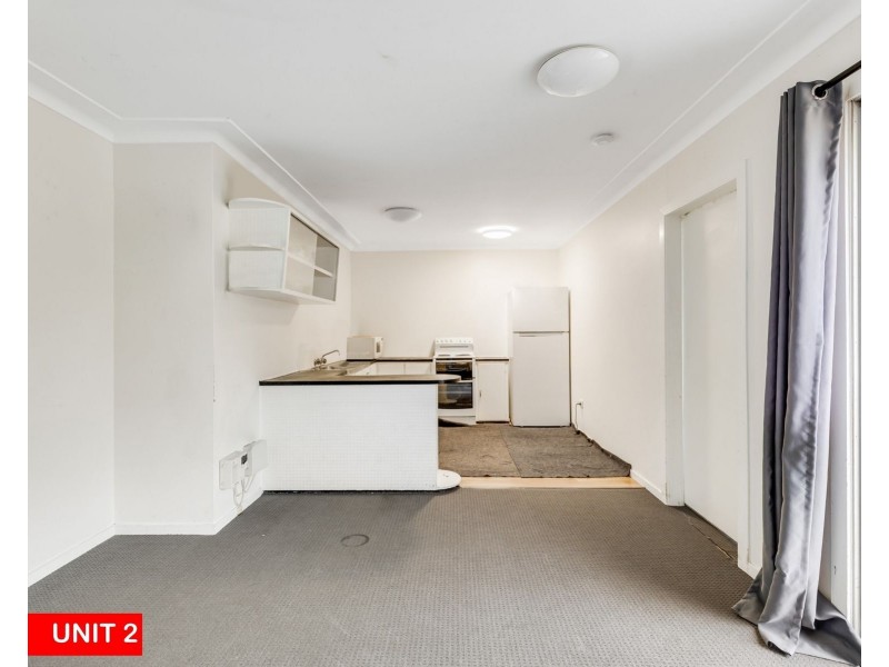 20 Glendower Street, Mount Lofty QLD 4350