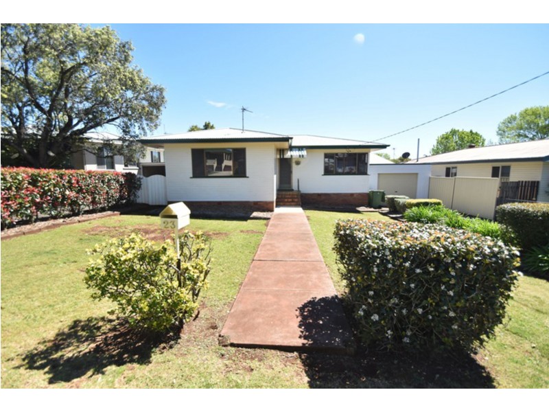23 Dalgleish Street, South Toowoomba QLD 4350