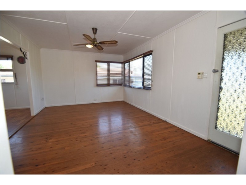 23 Dalgleish Street, South Toowoomba QLD 4350