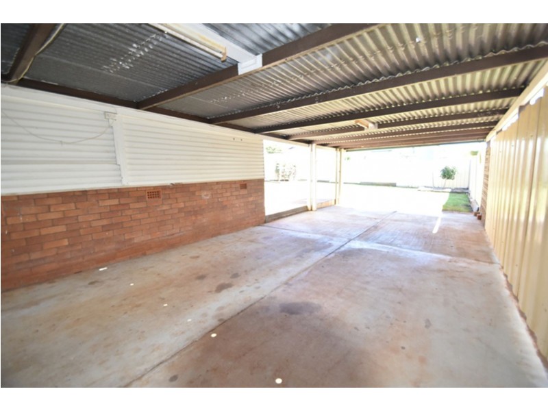23 Dalgleish Street, South Toowoomba QLD 4350