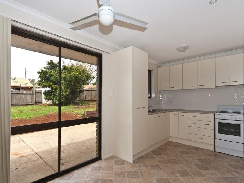 16 Muscat Court, Wilsonton QLD 4350