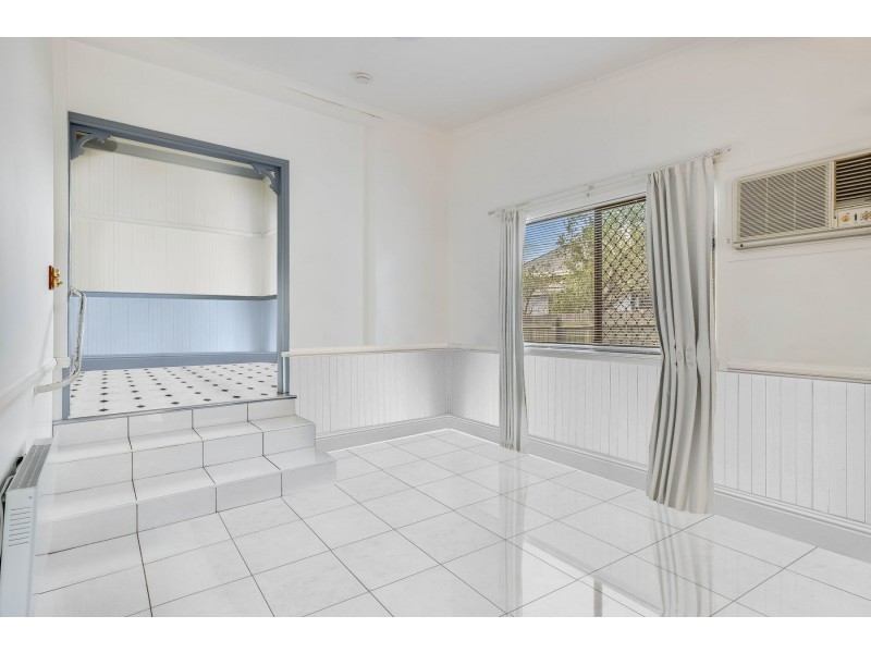 15 Gowrie Street, Toowoomba City QLD 4350