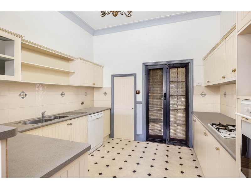 15 Gowrie Street, Toowoomba City QLD 4350