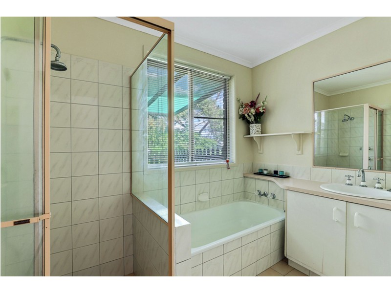 3 Handley Drive, Westbrook QLD 4350