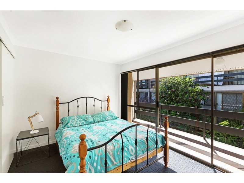 16/2 Benjamin Street, Mount Lofty QLD 4350