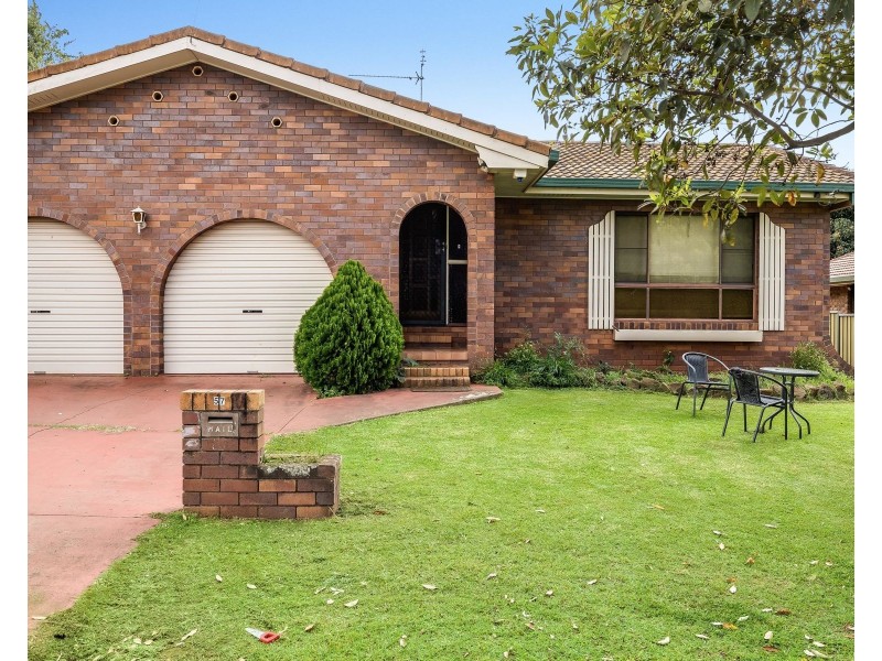 57 Agnes Street, Centenary Heights QLD 4350