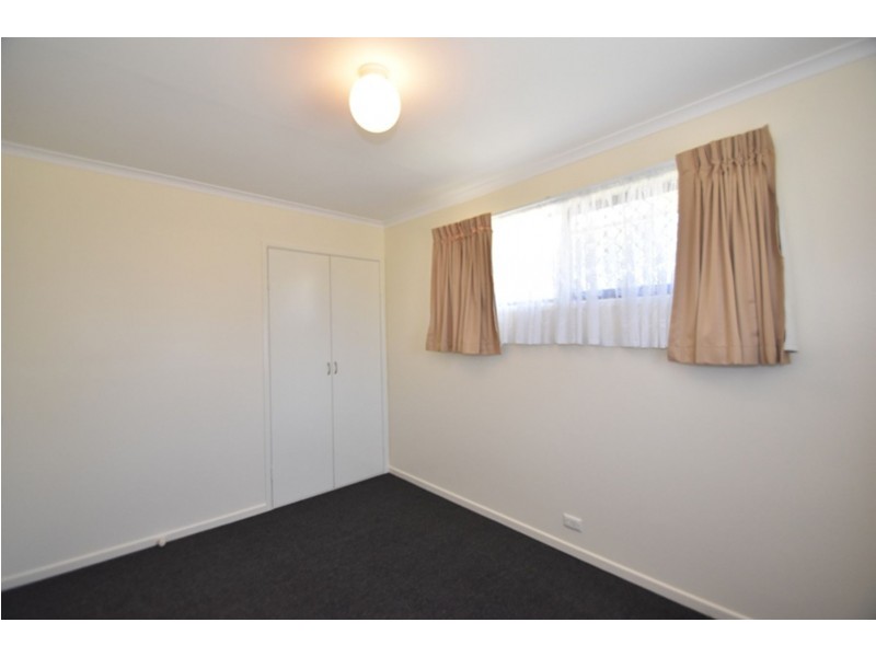 1/14 Damian Crescent, Kearneys Spring QLD 4350