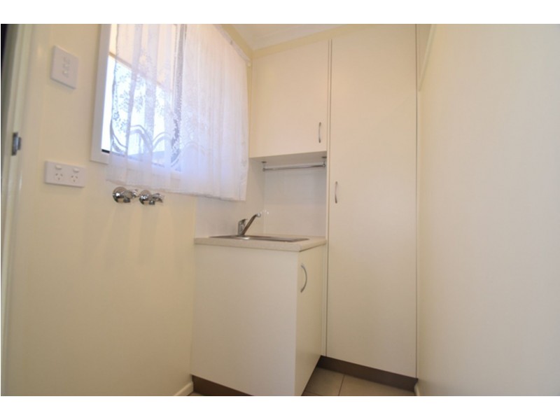 1/14 Damian Crescent, Kearneys Spring QLD 4350