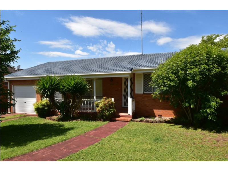 70 Debra Street, Centenary Heights QLD 4350