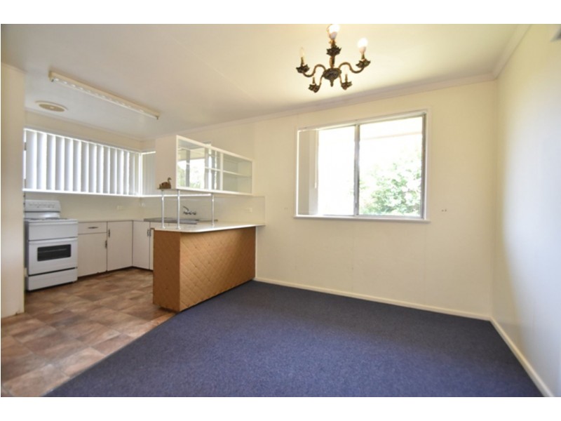 70 Debra Street, Centenary Heights QLD 4350