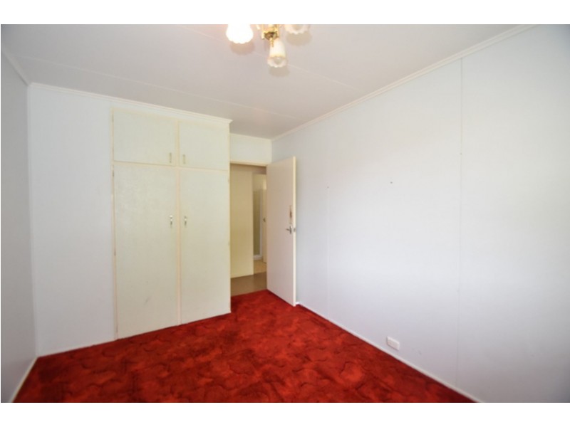 70 Debra Street, Centenary Heights QLD 4350