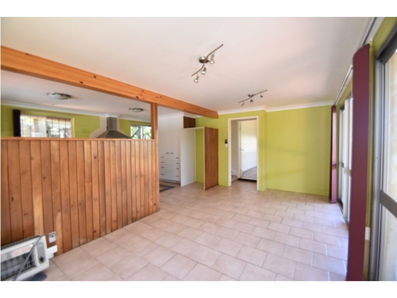 29 Alford Street, Mount Lofty QLD 4350