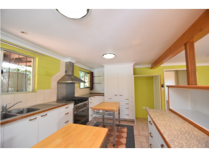29 Alford Street, Mount Lofty QLD 4350