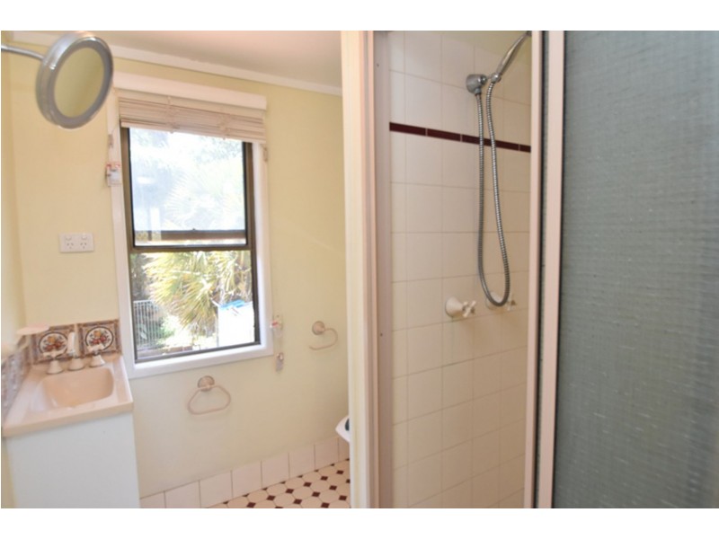 29 Alford Street, Mount Lofty QLD 4350