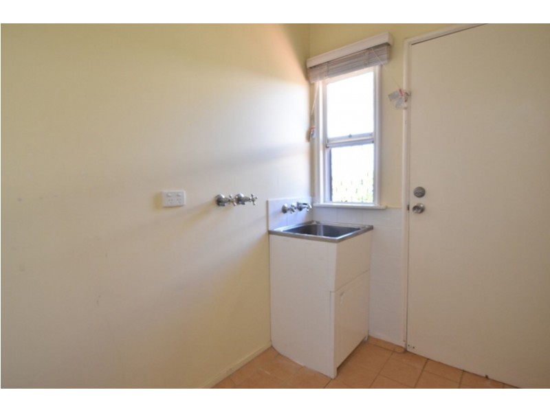 29 Alford Street, Mount Lofty QLD 4350