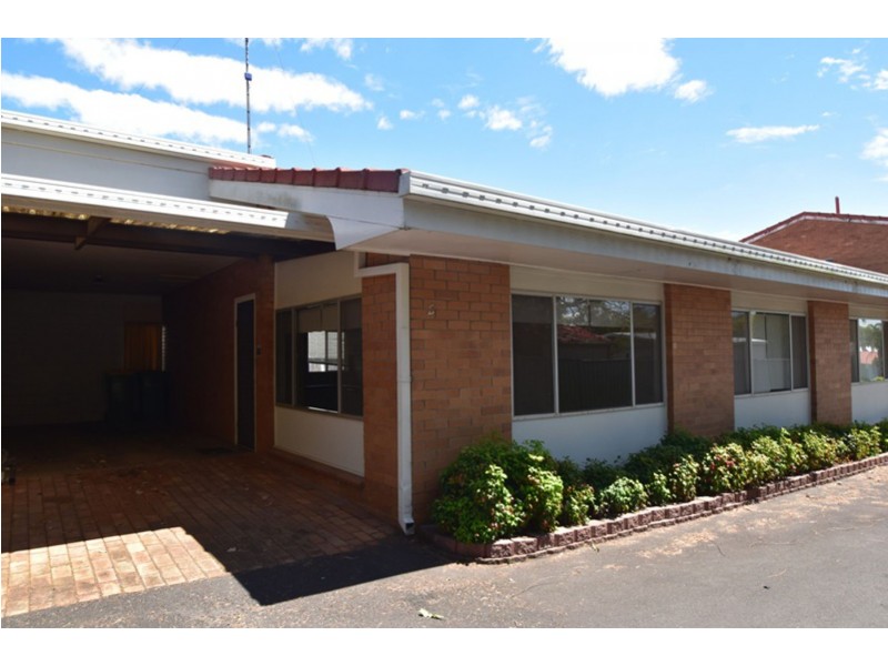 2/277 Bridge Street, Newtown QLD 4350