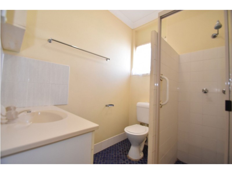 2/277 Bridge Street, Newtown QLD 4350