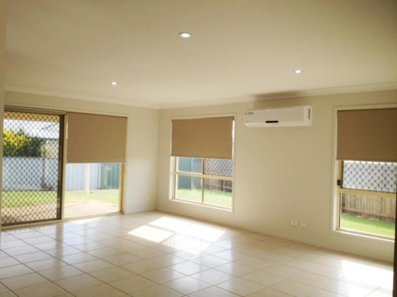 25 Sweeney Street, Kearneys Spring QLD 4350
