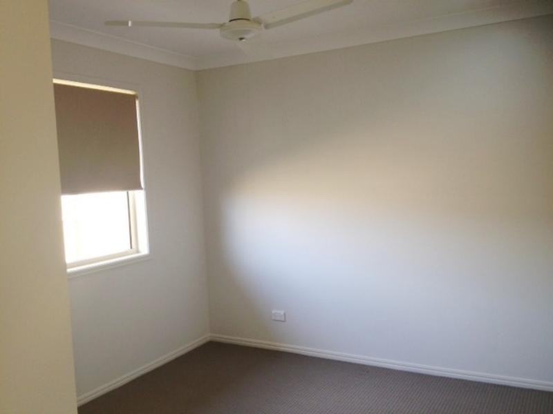 25 Sweeney Street, Kearneys Spring QLD 4350