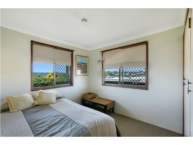 8 Ludgate Court, Rockville QLD 4350