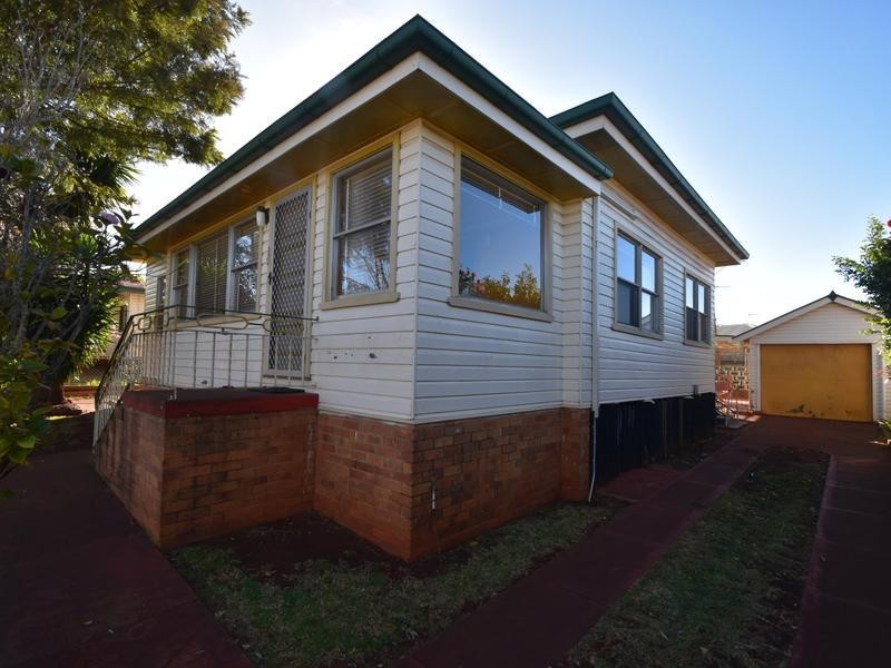 13 Rosewood Street, Toowoomba City QLD 4350