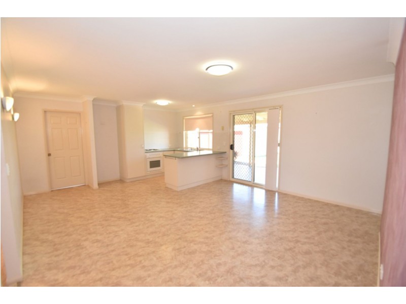 44 Barlow Street, Wilsonton QLD 4350