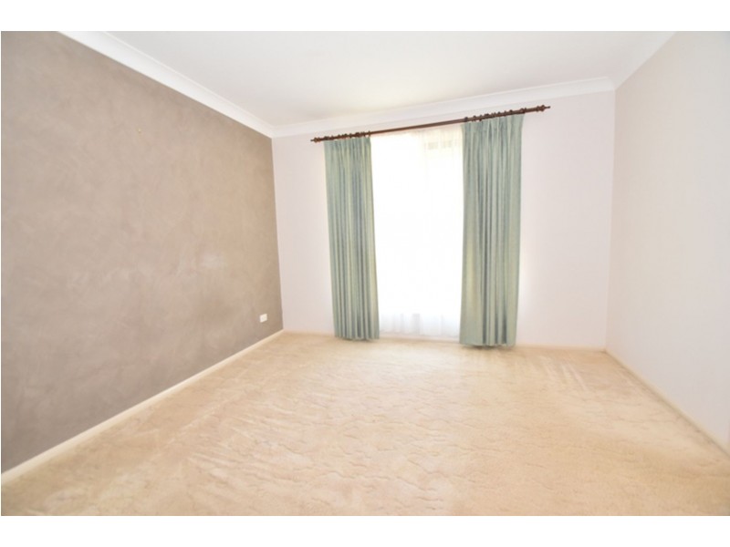 44 Barlow Street, Wilsonton QLD 4350